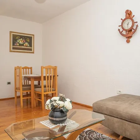 Apartment Ada's Pogradec
